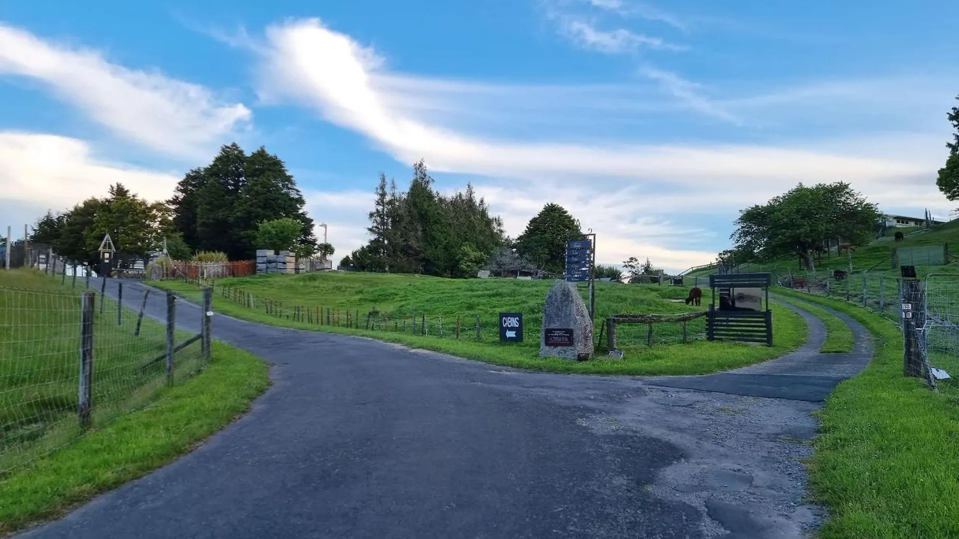 Aorangi Peak Cabins 6 By Tiny Away Rotorua 0*,  Neuseeland